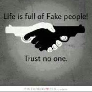 Meet your Posher, Devin